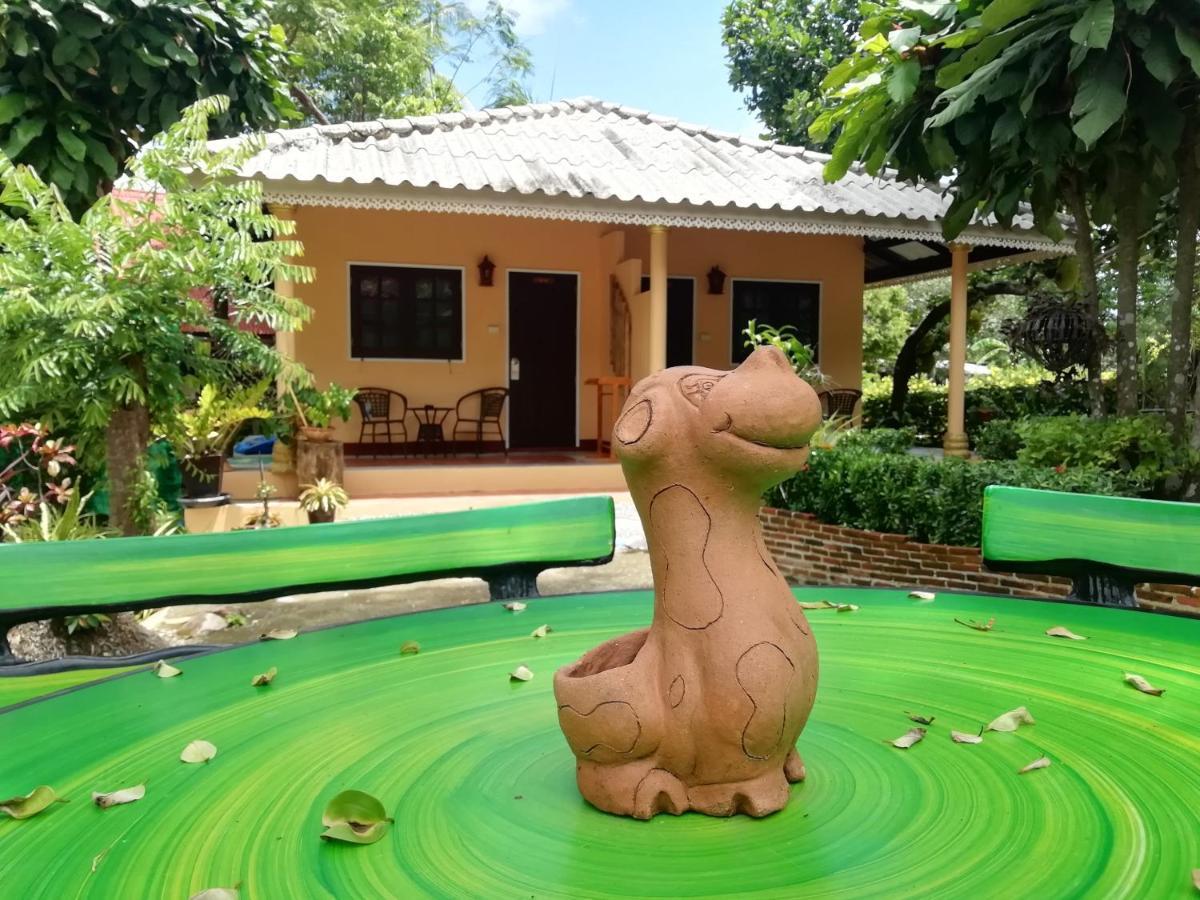 Macura Resort Koh Chang Buitenkant foto